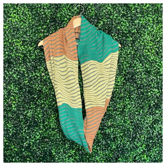 BCBGeneration Loop Scarf 🧣 - Picture 2 of 4